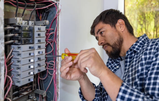 Best Affordable Emergency Electrician  in Homeland, GA